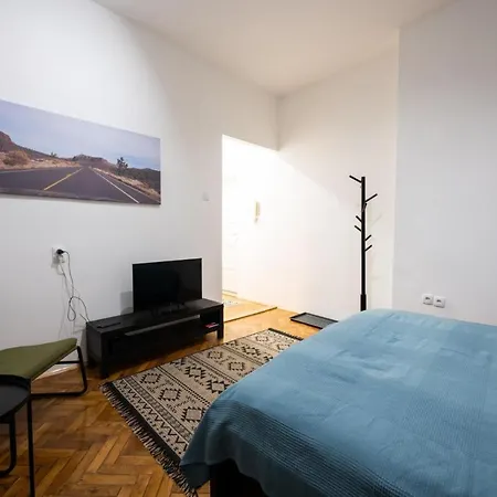 Centar Apartman Dunavski Park * Novi Sad